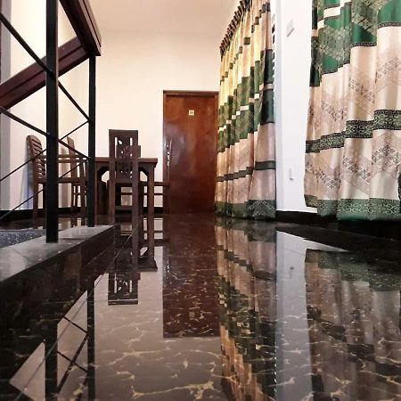 Bed and Breakfast La Sachara Kandy Esterno foto