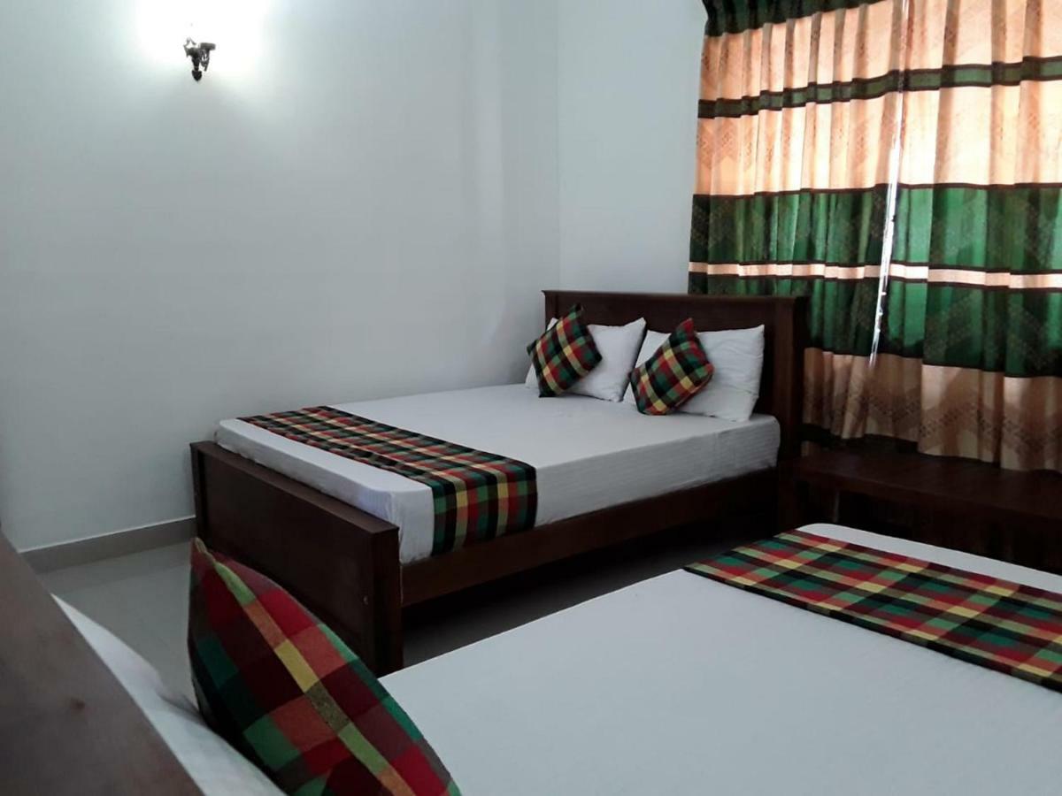 Bed and Breakfast La Sachara Kandy Esterno foto
