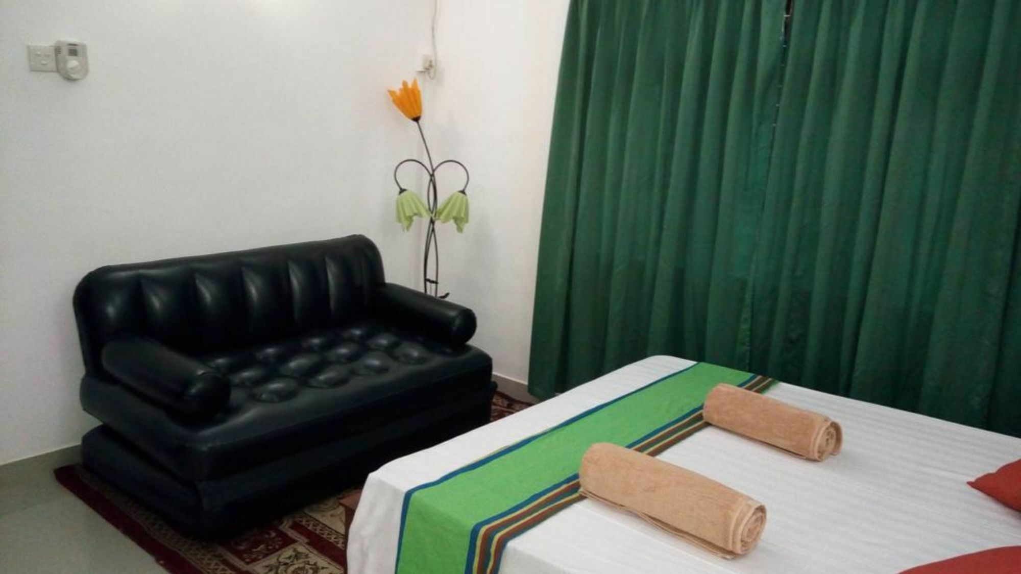 Bed and Breakfast La Sachara Kandy Esterno foto
