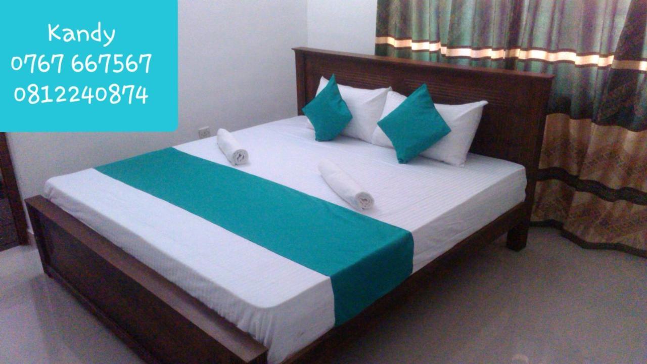 Bed and Breakfast La Sachara Kandy Esterno foto